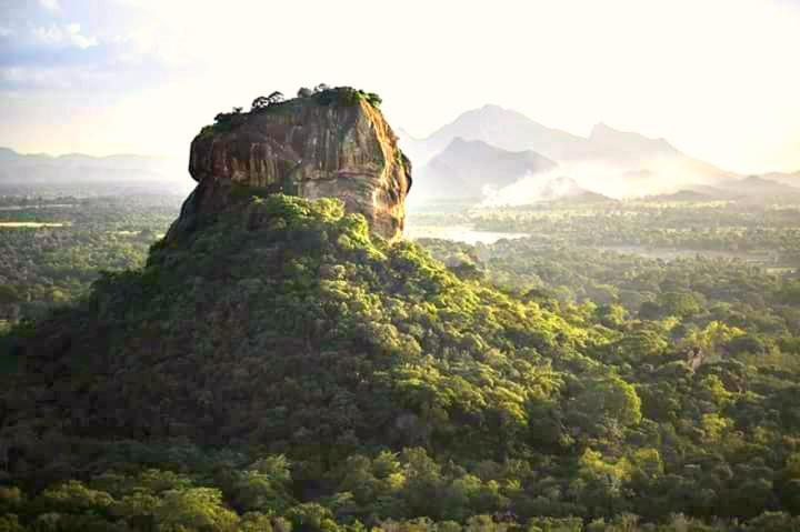 Rho Sigiriya Lake Edge Retreat Kibissa Exterior photo